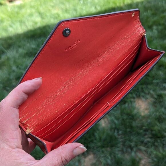 Coach Crocodile Embossed Leather Soft Wallet in Deep Coral (58047) - Picture 6 of 9